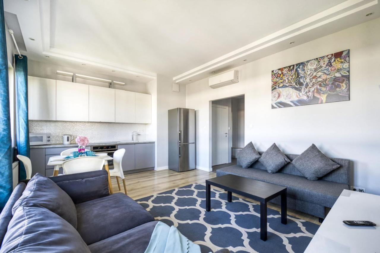 Mg Apartments Gieldowa Варшава Экстерьер фото
