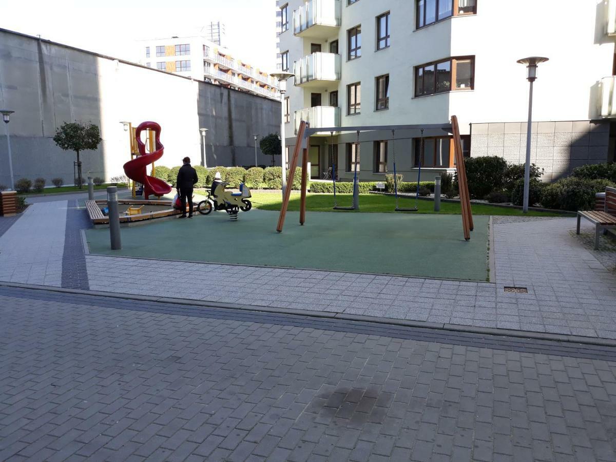 Mg Apartments Gieldowa Варшава Экстерьер фото