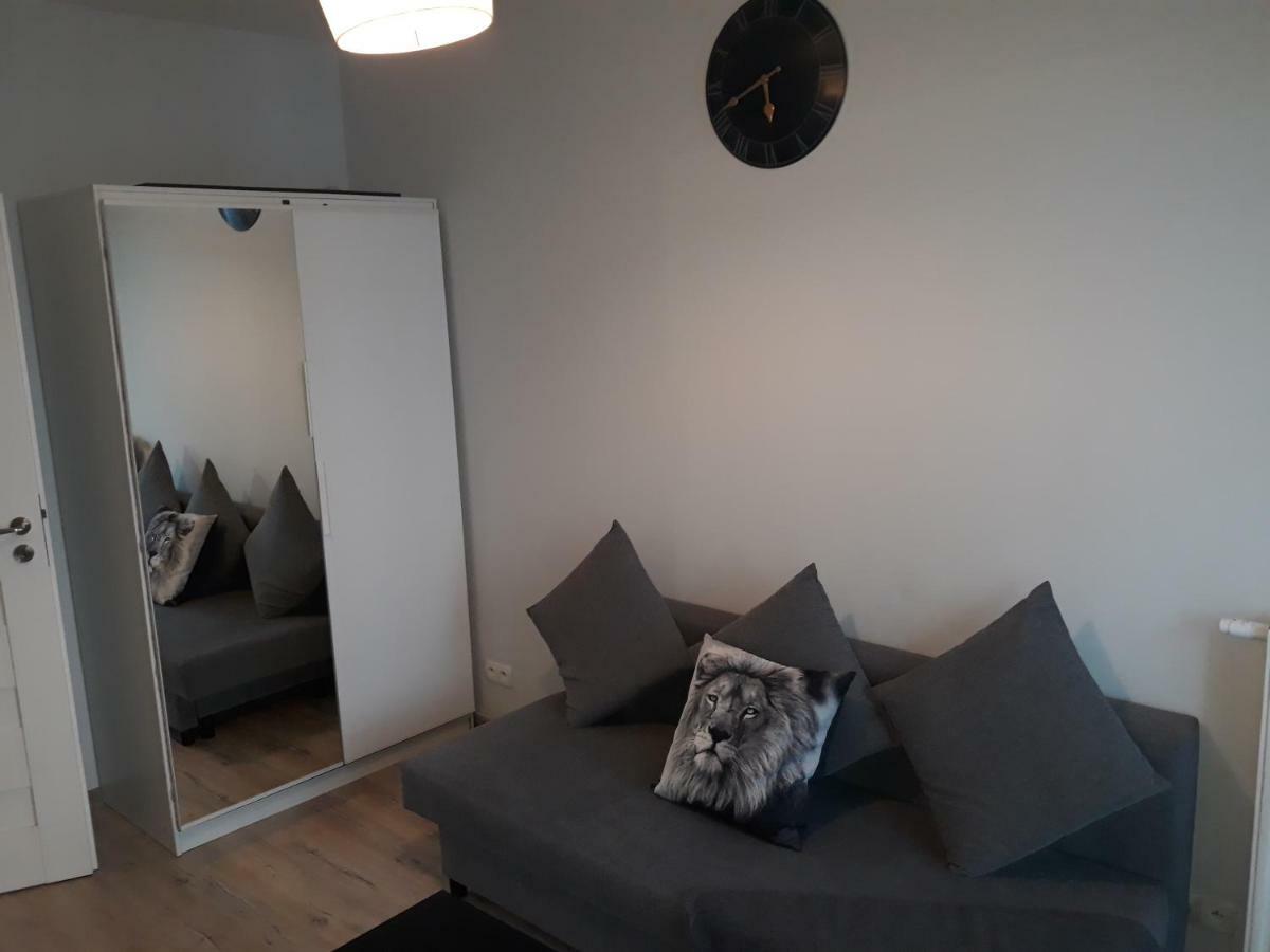 Mg Apartments Gieldowa Варшава Экстерьер фото